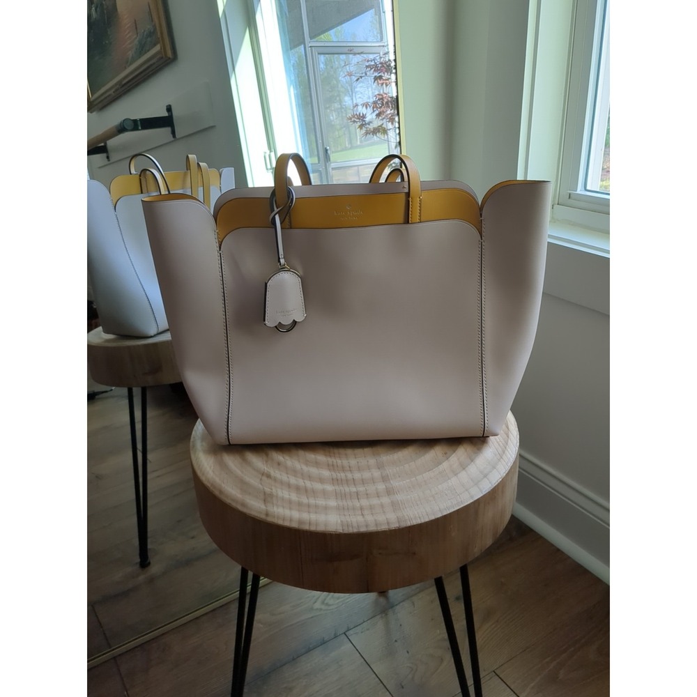 NWOT Kate Spade Women Magnolia‎ Street Tote/Purse Warmbeige  12x14